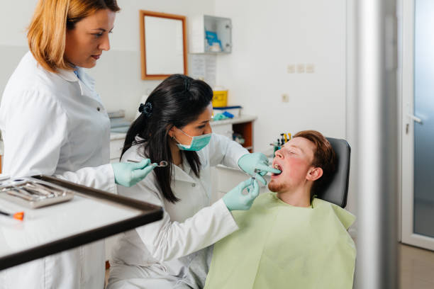 Best Emergency Gum Treatment in Knollwood, IL